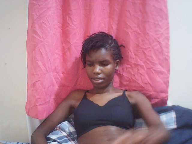 Beautyviny2 live cam on BongaCams