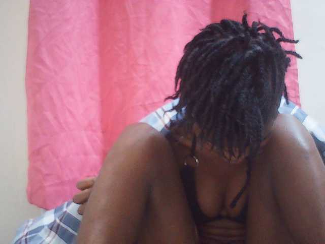 Beautyviny2 live cam on BongaCams