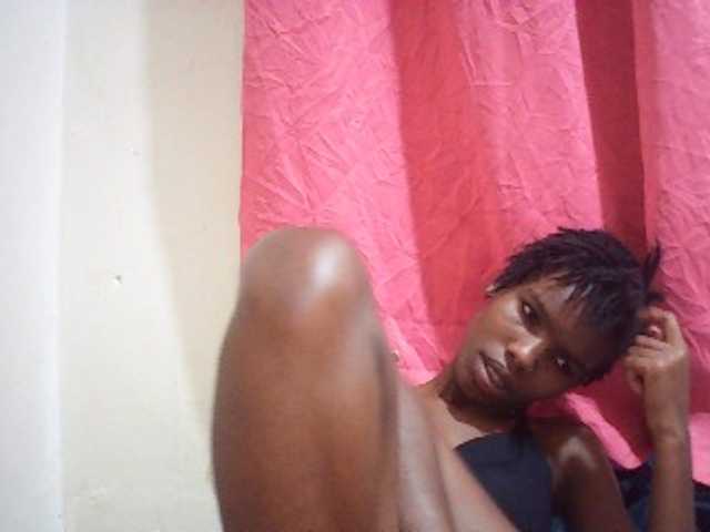Beautyviny2 live cam on BongaCams