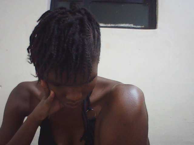 Beautyviny2 live cam on BongaCams