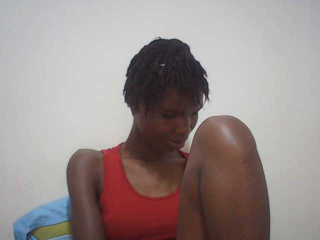 Beautyviny2 live cam on BongaCams