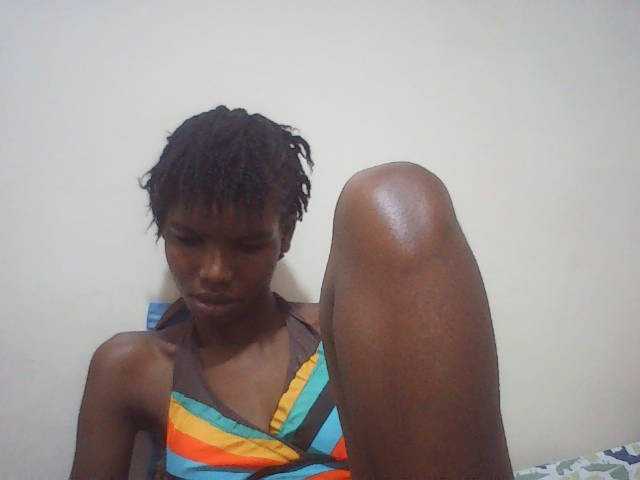 Beautyviny2 live cam on BongaCams