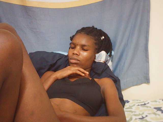 Beautyviny2 live cam on BongaCams