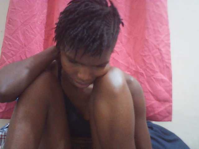 Beautyviny2 live cam on BongaCams