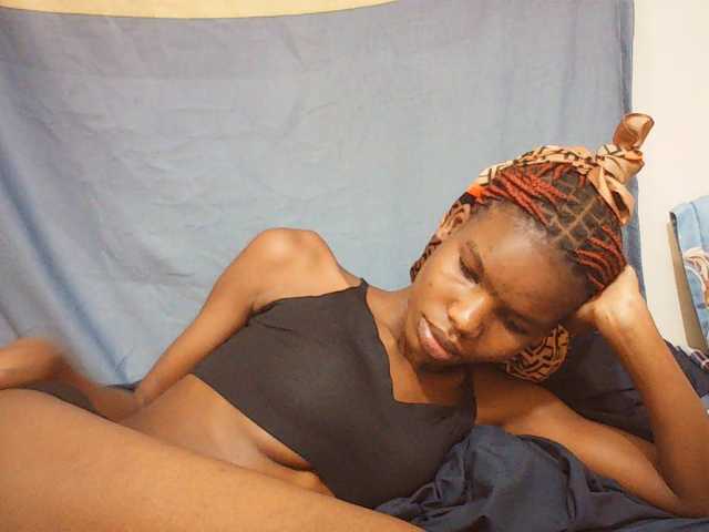 Beautyviny2 live cam on BongaCams
