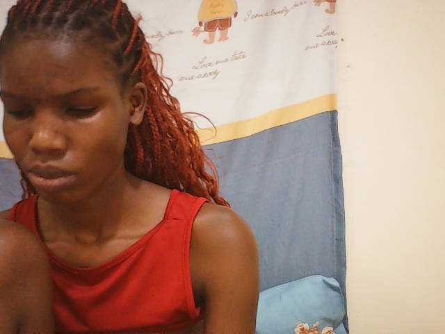 Beautyviny2 live cam on BongaCams