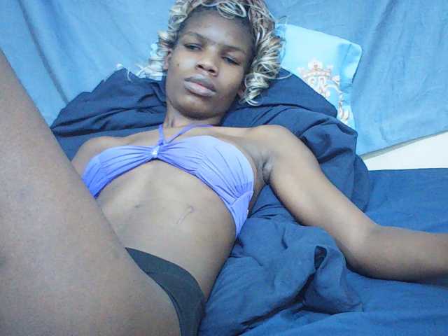 Beautyviny2 live cam on BongaCams