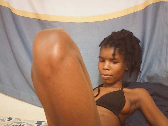 Beautyviny2 live cam on BongaCams