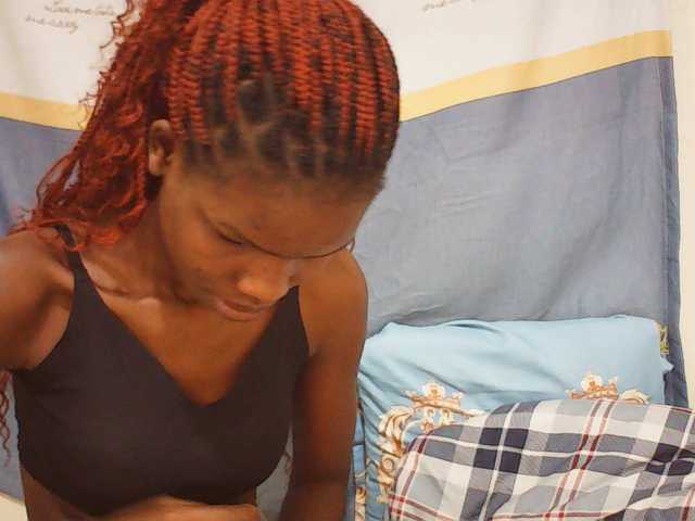 Beautyviny2 live cam on BongaCams
