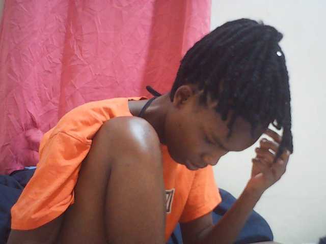 Beautyviny2 live cam on BongaCams