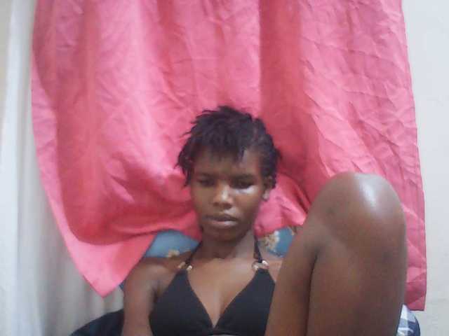 Beautyviny2 live cam on BongaCams