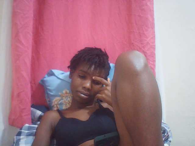 Beautyviny2 live cam on BongaCams
