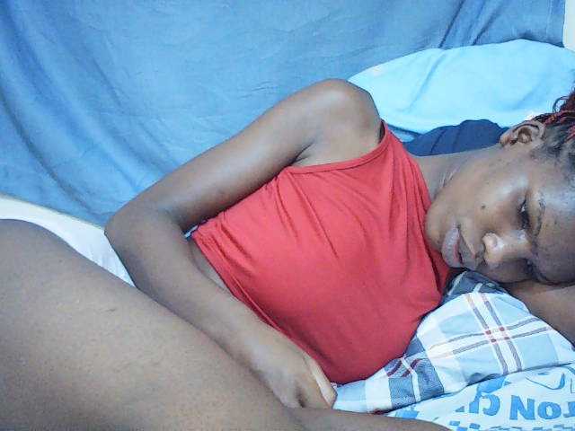 Beautyviny2 live cam on BongaCams