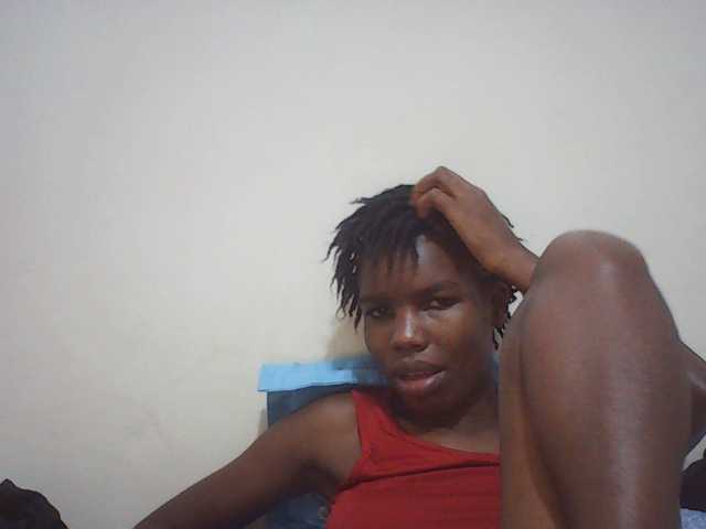 Beautyviny2 live cam on BongaCams