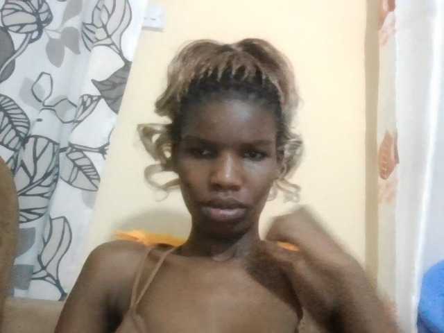 Beautyviny2, en vivo ahora en BongaCams