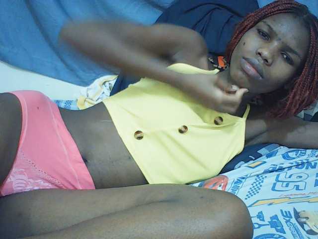 Beautyviny2 live cam on BongaCams