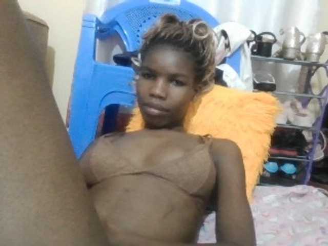 Beautyviny2 live cam preview