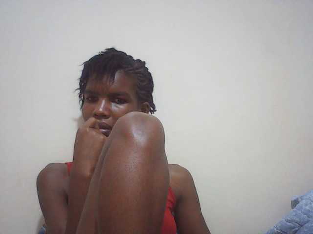 Beautyviny2 live cam on BongaCams
