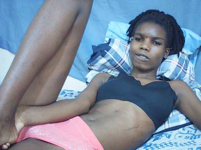 Beautyviny2 live cam on BongaCams