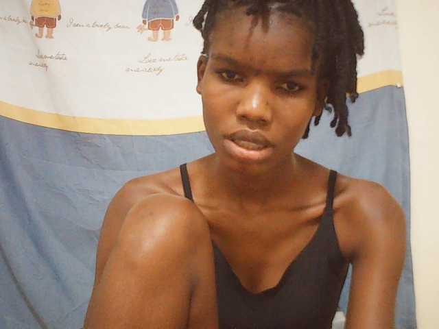 Beautyviny2 live cam on BongaCams