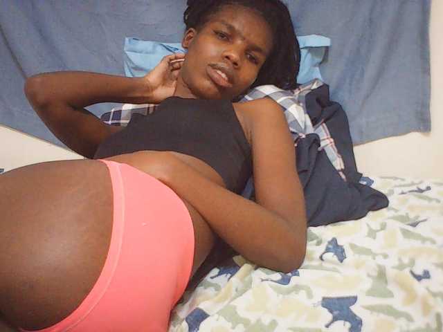 Beautyviny2 live cam on BongaCams
