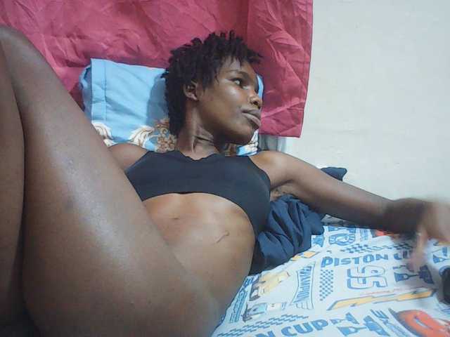 Beautyviny2 live cam on BongaCams