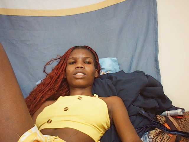 Beautyviny2 live cam on BongaCams