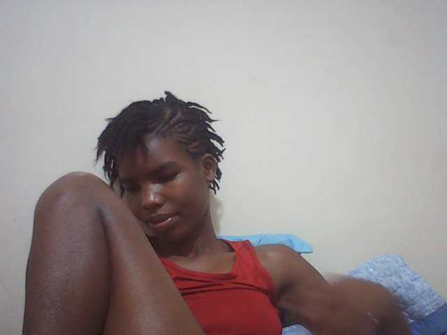 Beautyviny2 live cam on BongaCams