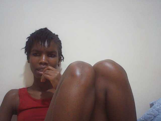 Beautyviny2 live cam on BongaCams