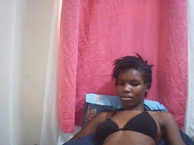 Beautyviny2 live cam on BongaCams