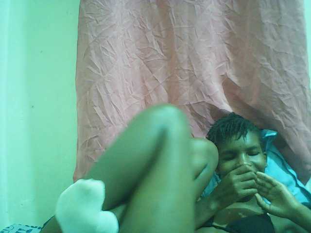 Beautyviny2 live cam on BongaCams