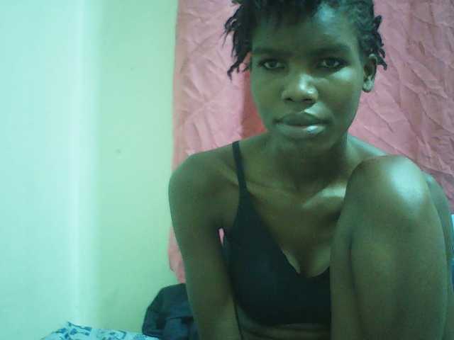 Beautyviny2 live cam on BongaCams