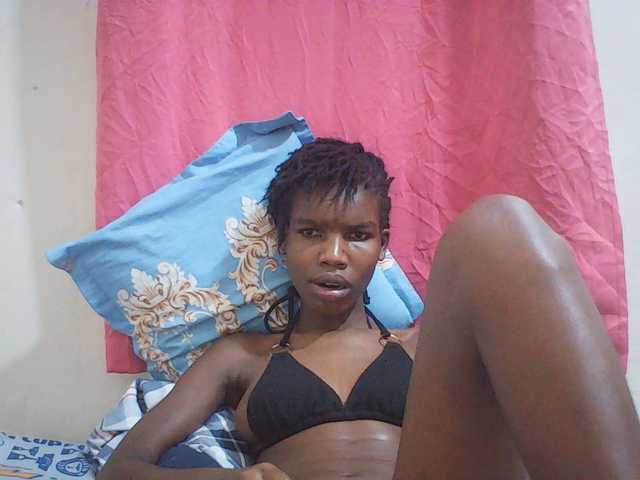 Beautyviny2 live cam on BongaCams