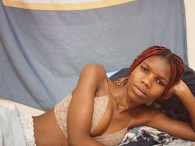 Beautyviny2 live cam on BongaCams