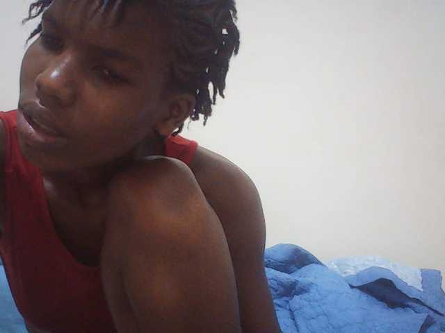 Beautyviny2 live cam on BongaCams