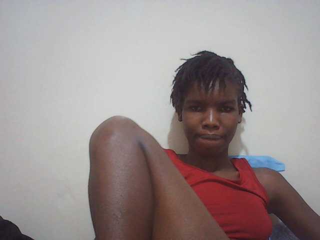 Beautyviny2 live cam on BongaCams