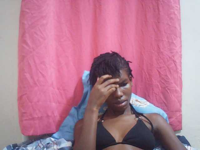 Beautyviny2 live cam on BongaCams