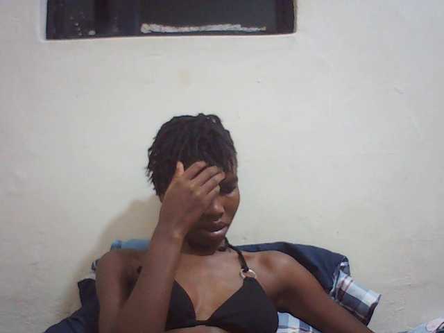 Beautyviny2 live cam on BongaCams