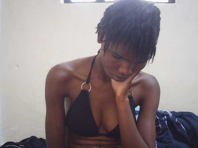Beautyviny2 live cam on BongaCams