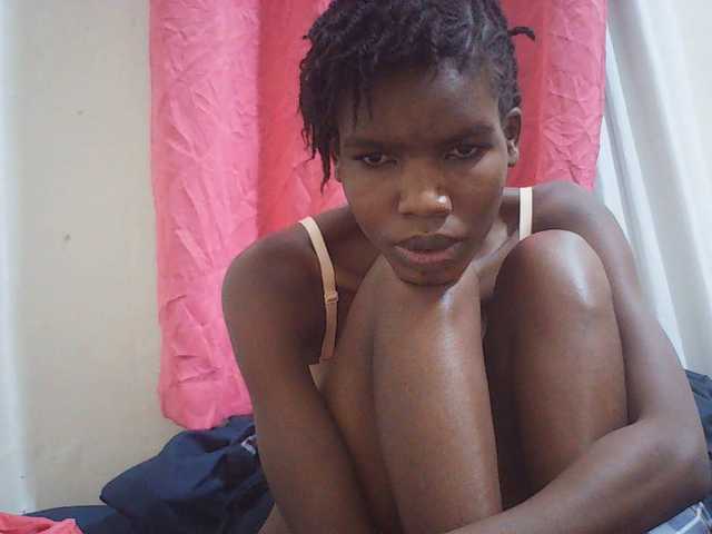 Beautyviny2 live cam on BongaCams