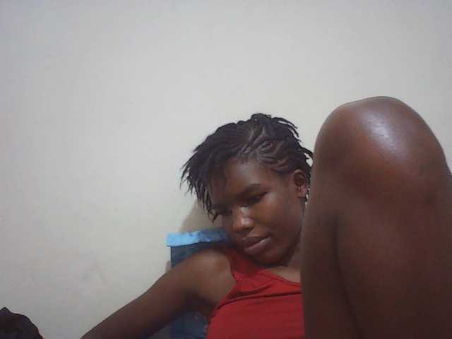 Beautyviny2 live cam on BongaCams