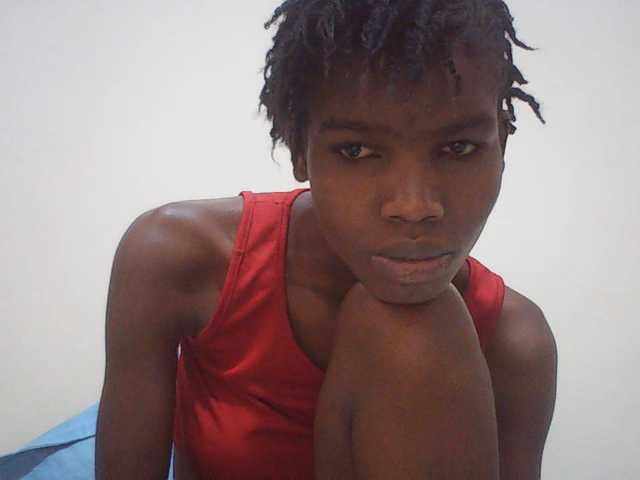 Beautyviny2 live cam on BongaCams