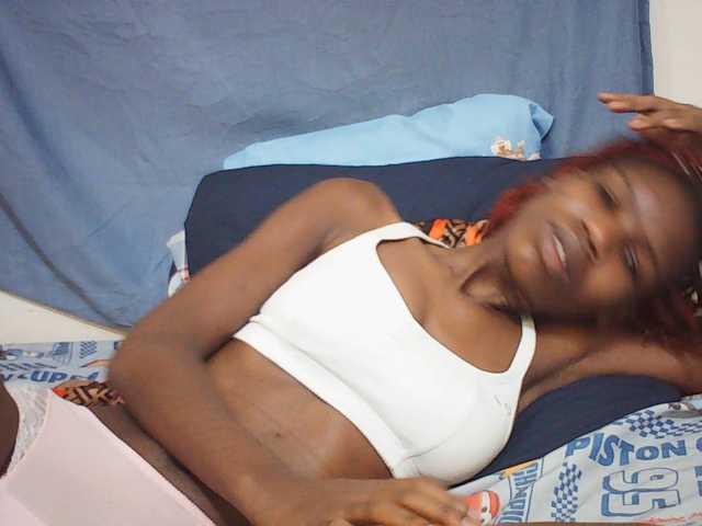 Beautyviny2 live cam on BongaCams