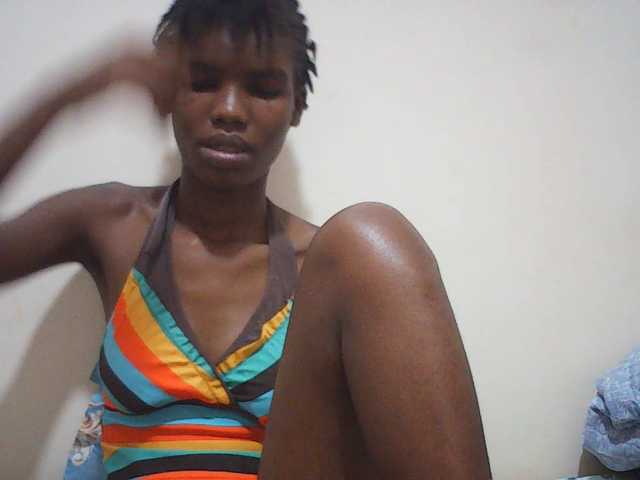 Beautyviny2 live cam on BongaCams