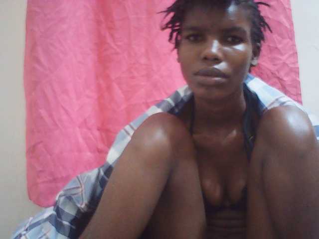 Beautyviny2 live cam on BongaCams