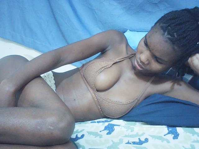 Beautyviny2 live webcam show
