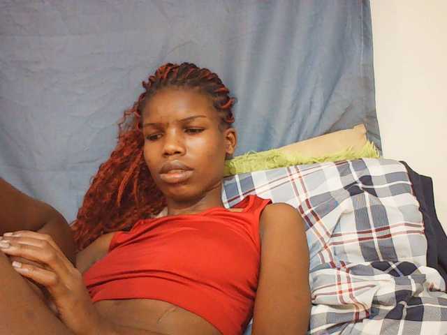 Beautyviny2 live cam on BongaCams