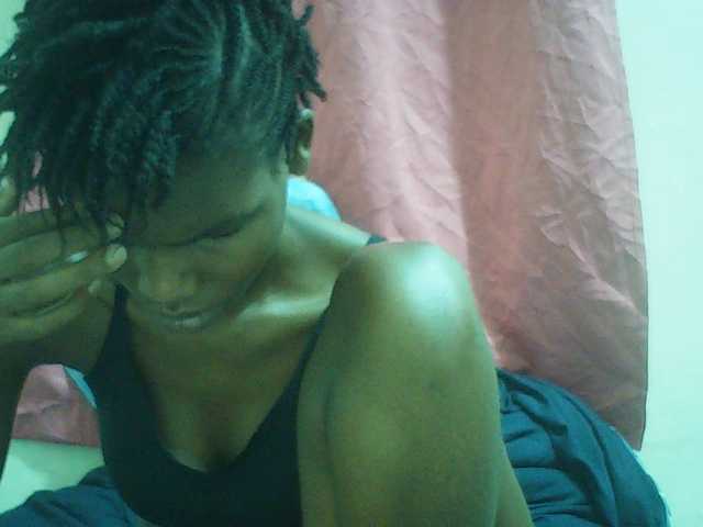 Beautyviny2 live cam on BongaCams