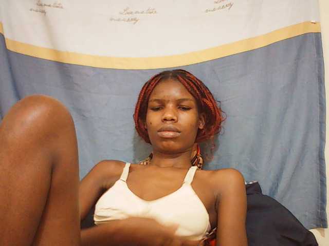 Beautyviny2 live cam on BongaCams