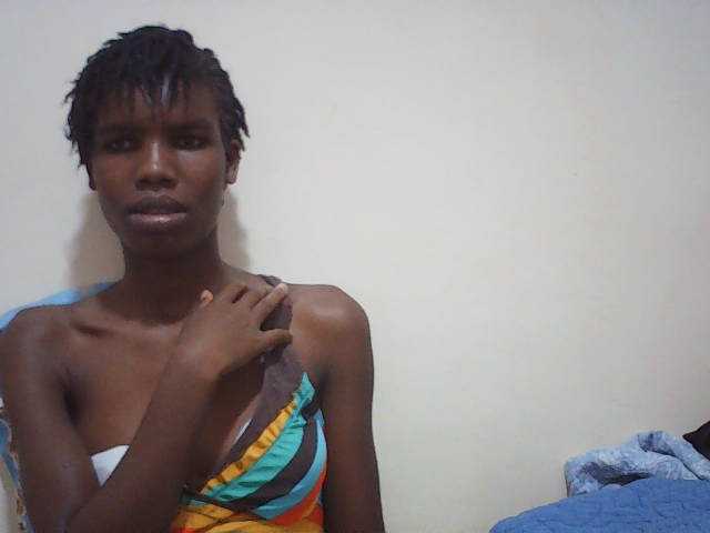 Beautyviny2 live cam on BongaCams